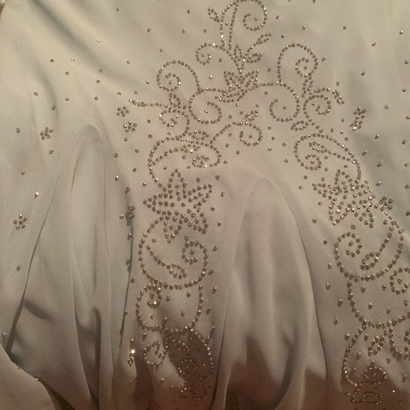 R.M. Richards - Picture 6 of 7